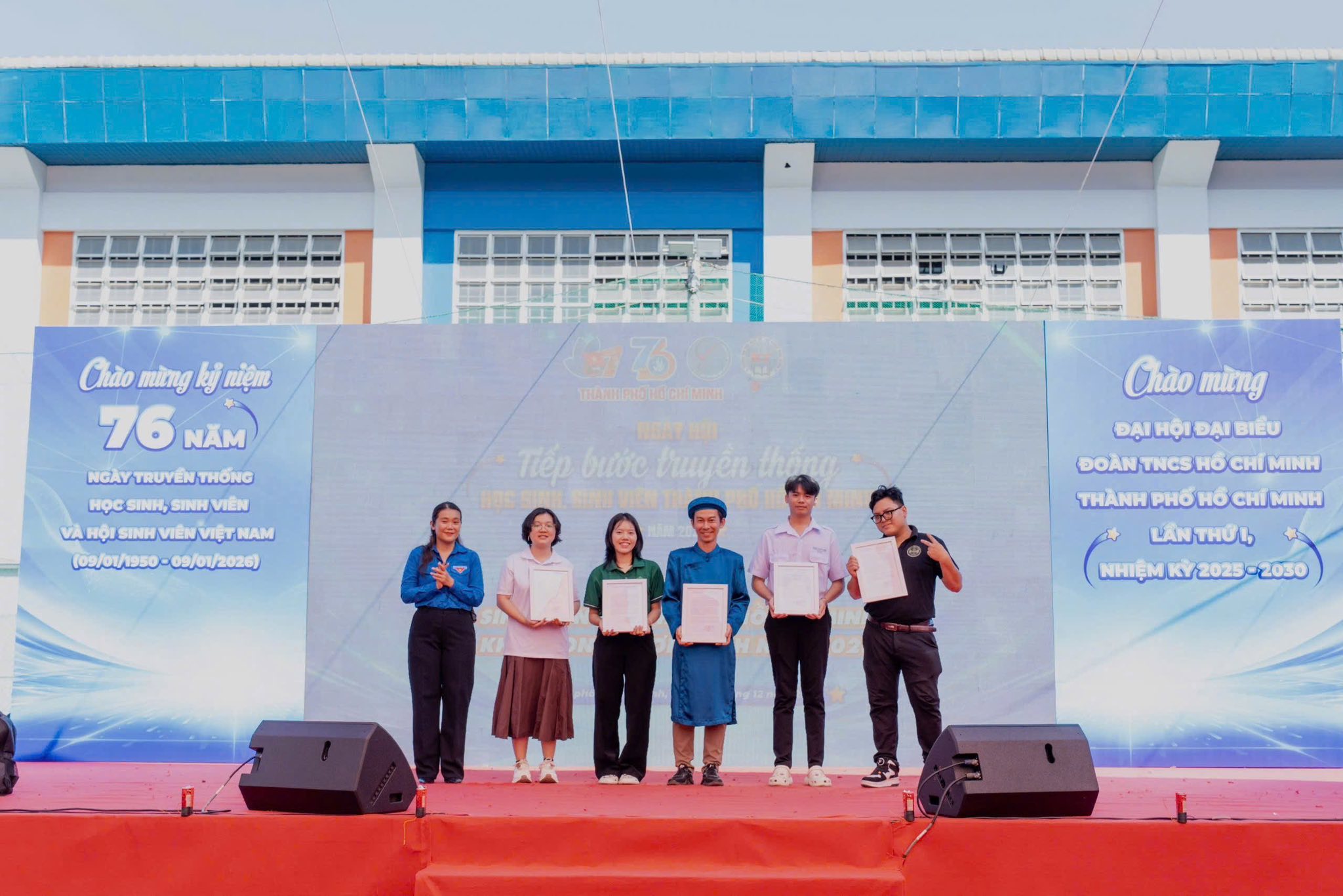 CLB Thư pháp tham gia Ngày hội “Tiếp bước truyền thống HSSV TP.HCM