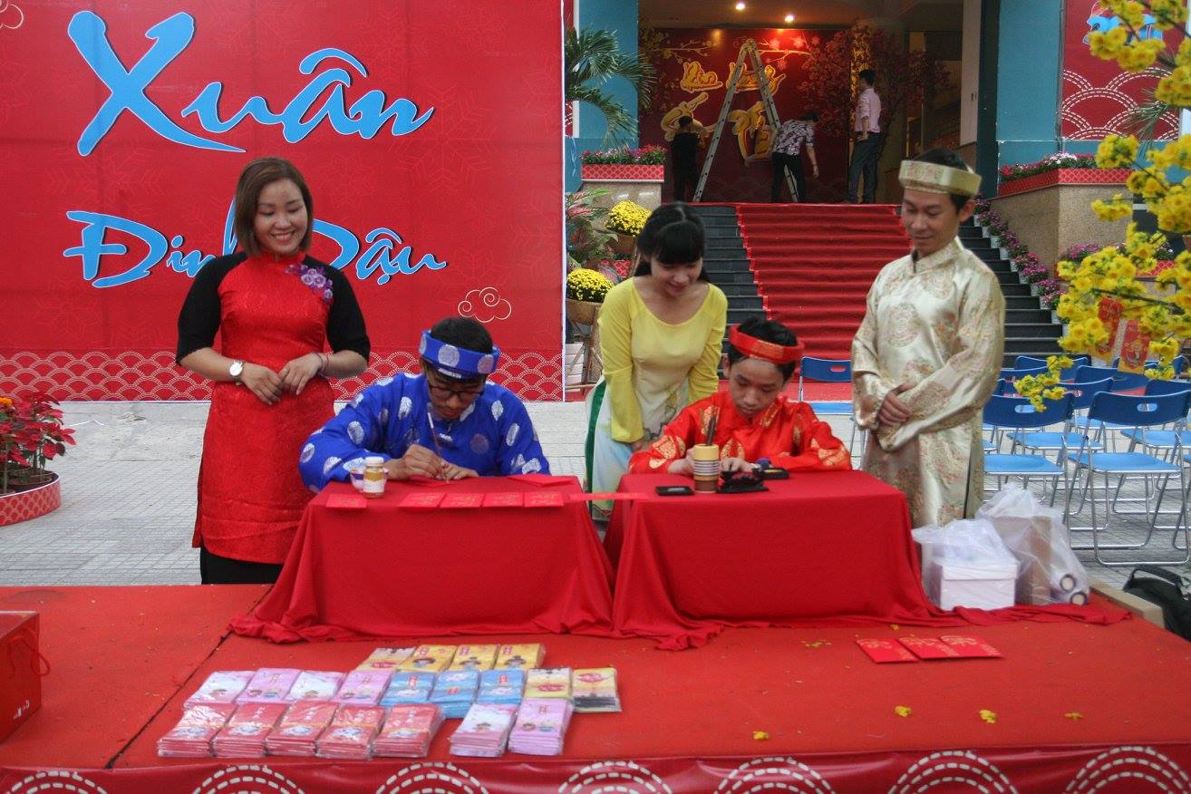 GI&Aacute; THU&Ecirc; &Ocirc;NG ĐỒ VIẾT THƯ PH&Aacute;P
