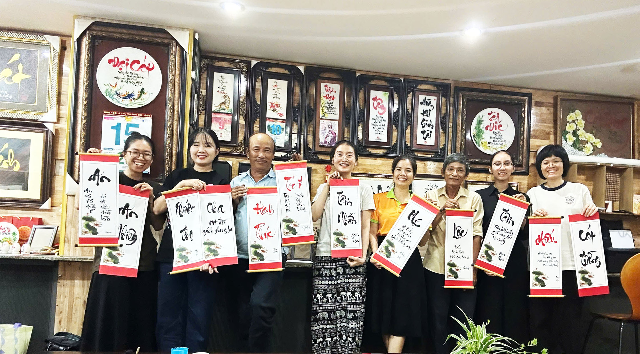 Học thư ph&aacute;p để r&egrave;n luyện sự ki&ecirc;n nhẫn