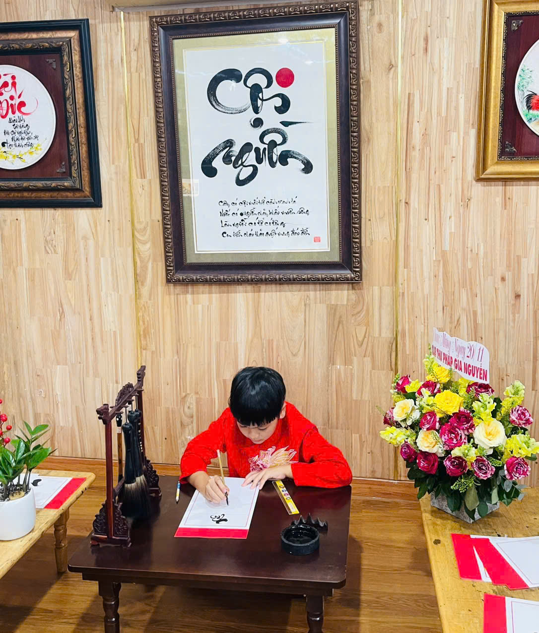 LỚP THƯ PHÁP THIẾU NHI – TRẢI NGHIỆM LÀM THẦY ĐỒ NHÍ | Thư Pháp Gia Nguyễn