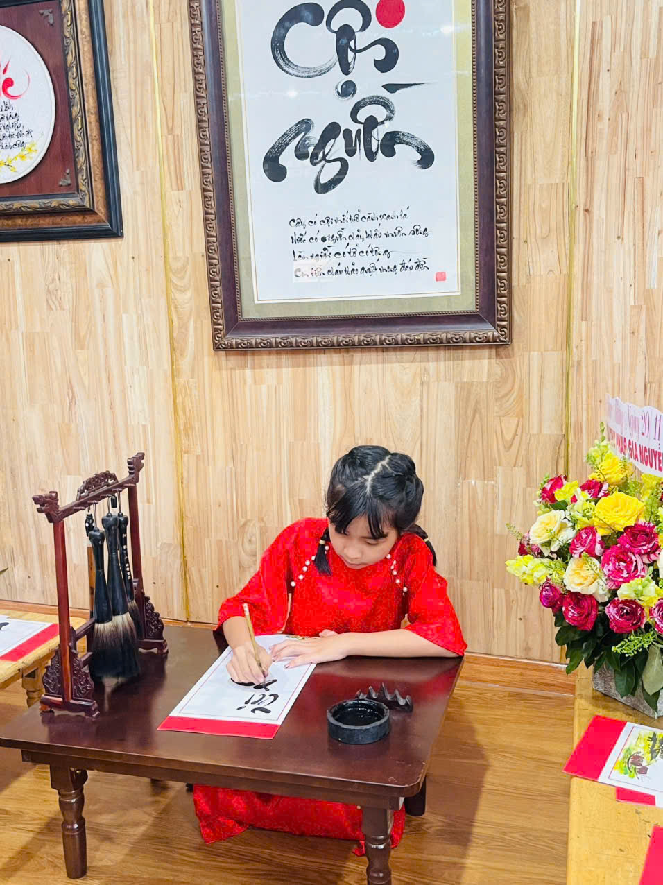 LỚP THƯ PHÁP THIẾU NHI – TRẢI NGHIỆM LÀM THẦY ĐỒ NHÍ | Thư Pháp Gia Nguyễn